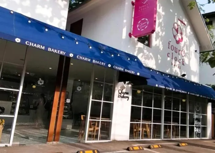 Four O\'Clock Hotel